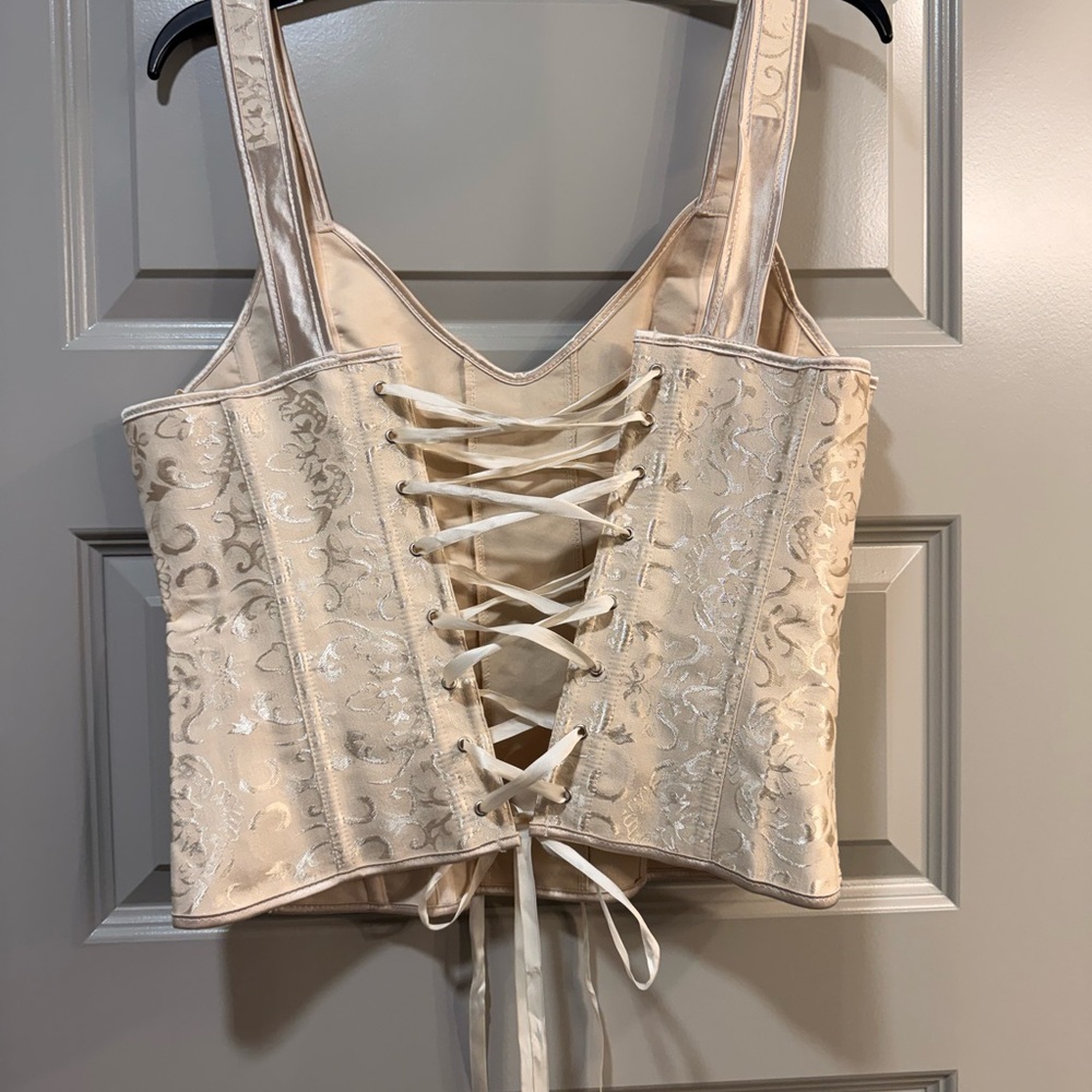 Elegant Lace-Up Corset Top
